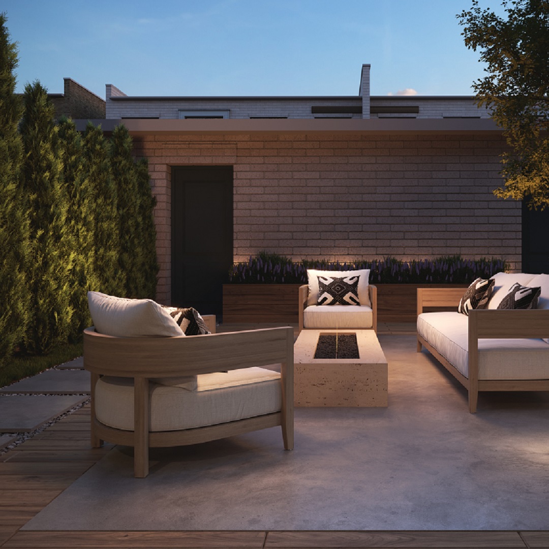 Townhomes at Crosstown bakyard 1
